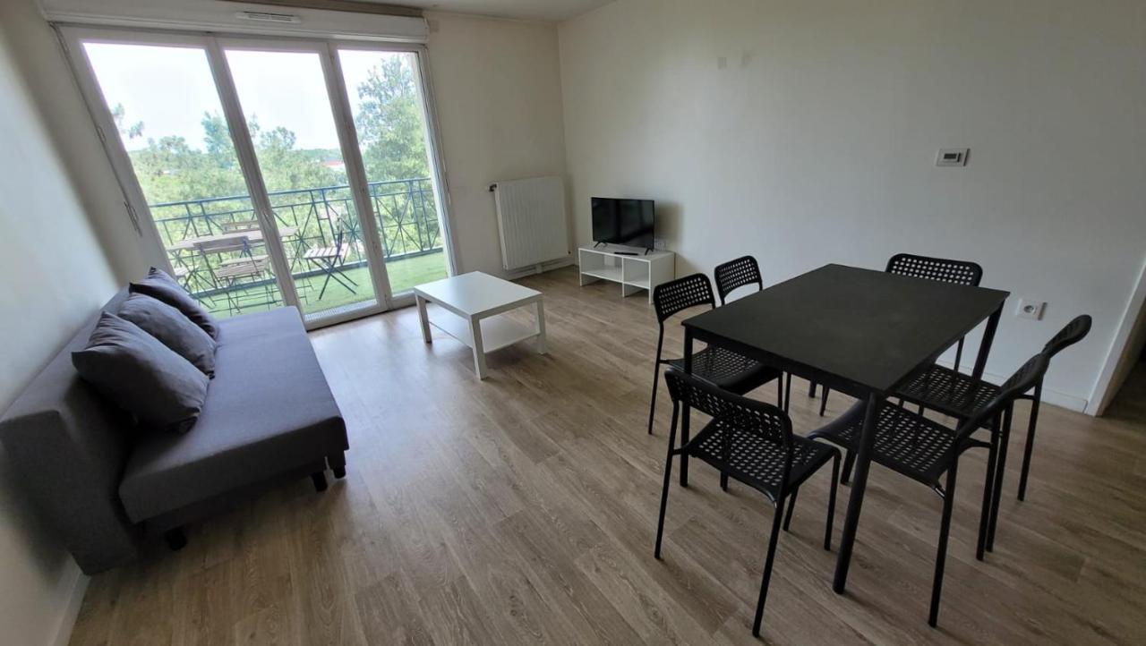 Flat For 6 Persons 10 Minutes From Cdg Airport Lejlighed Le Blanc-Mesnil Eksteriør billede